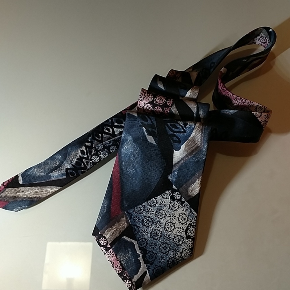 Don Loper Beverly Hills Italian silk tie